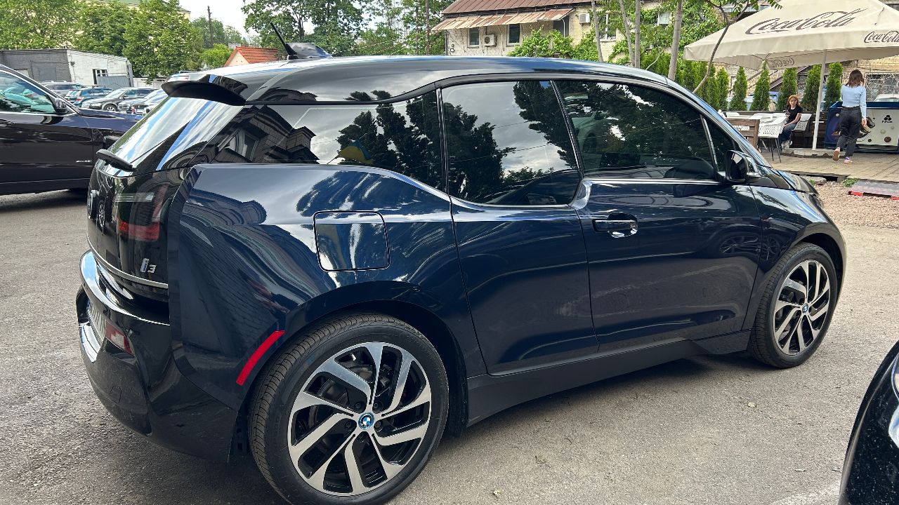 BMW i3 - фото 3