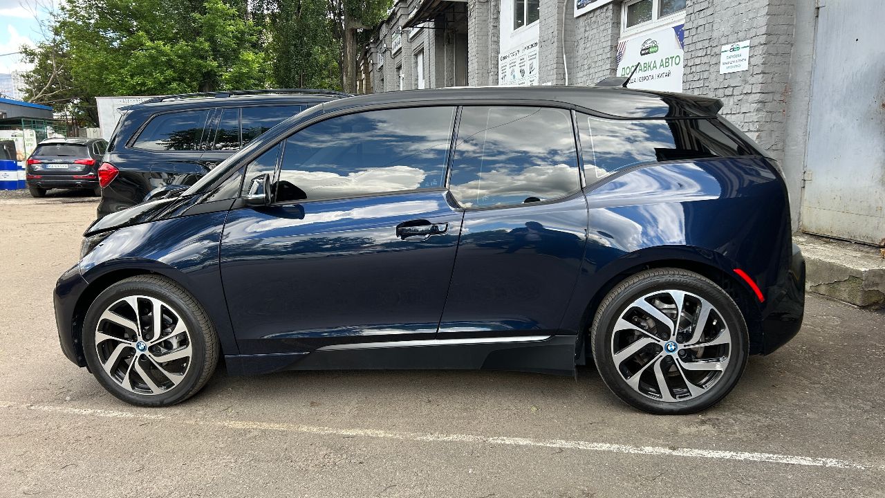 BMW i3 - фото 6