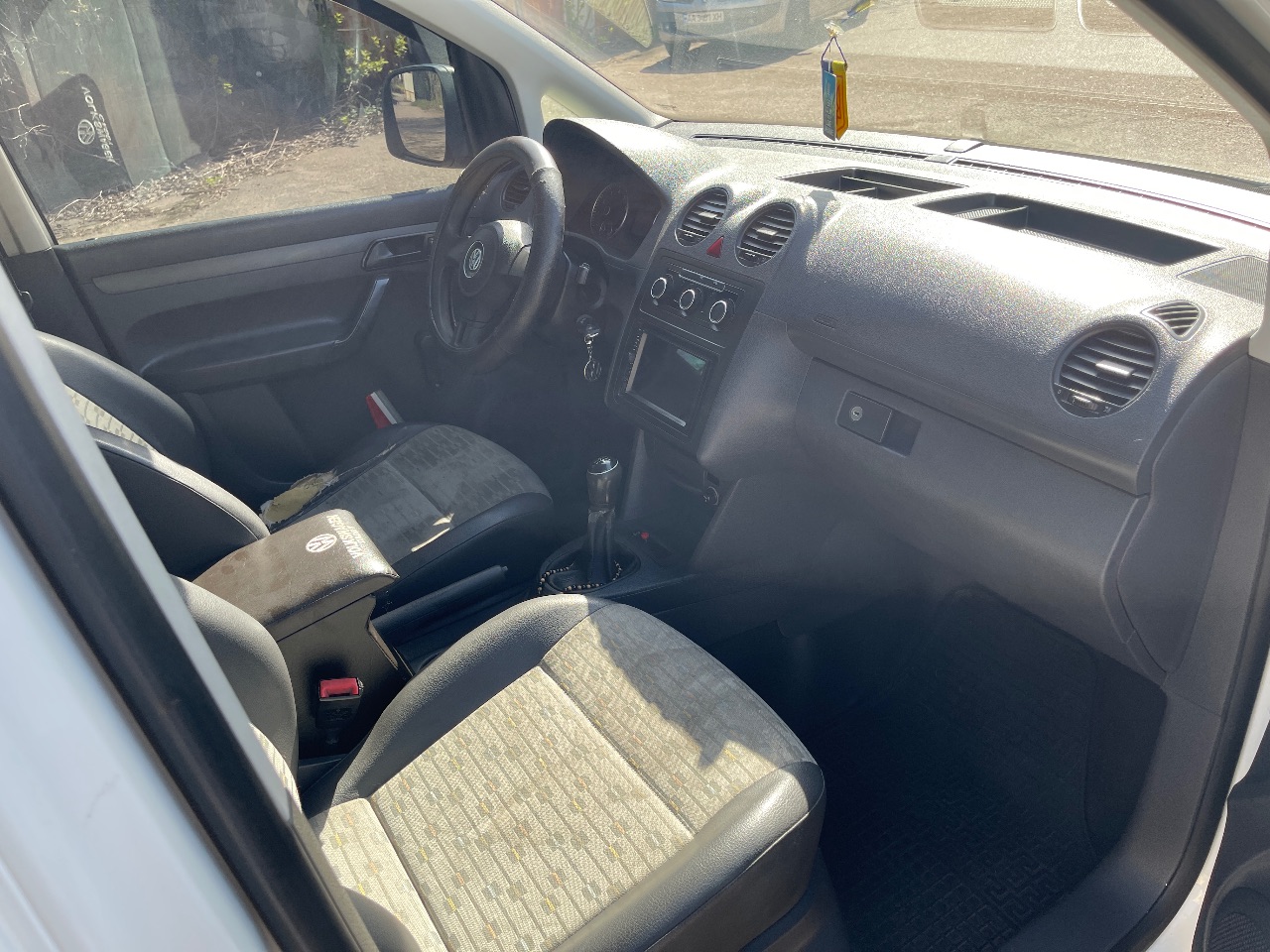 Volkswagen Caddy - фото 9