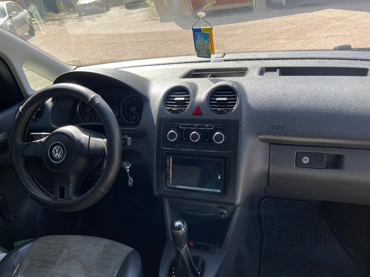 Volkswagen Caddy - фото 10