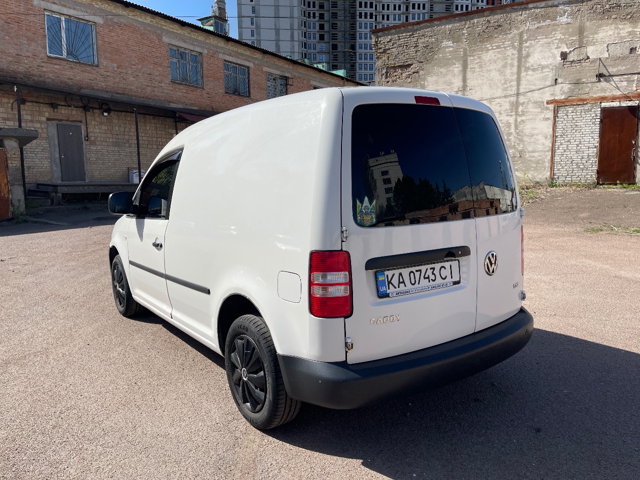 Volkswagen Caddy - фото 3