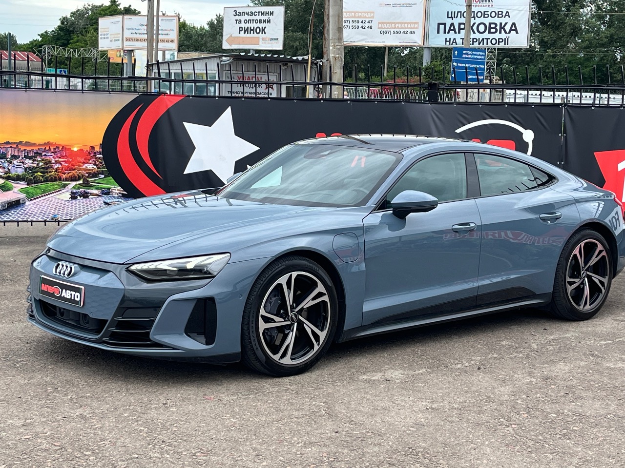 Audi e-tron GT - зображення 1