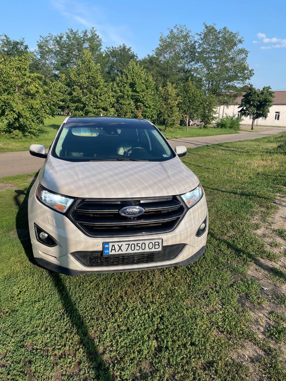 Ford Edge - фото 1