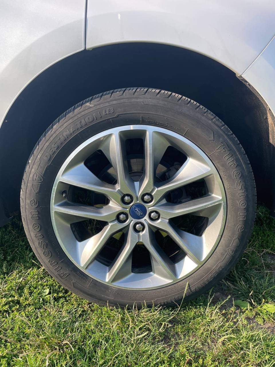 Ford Edge - фото 25