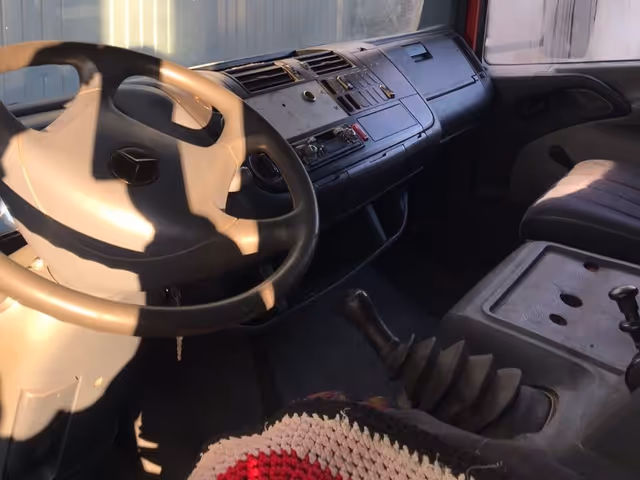 Mercedes-Benz 814 - зображення 2