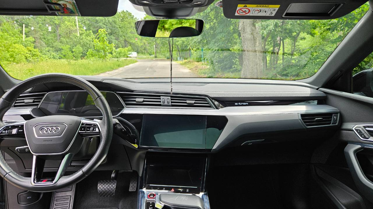 Audi e-tron S Sportback - фото 4