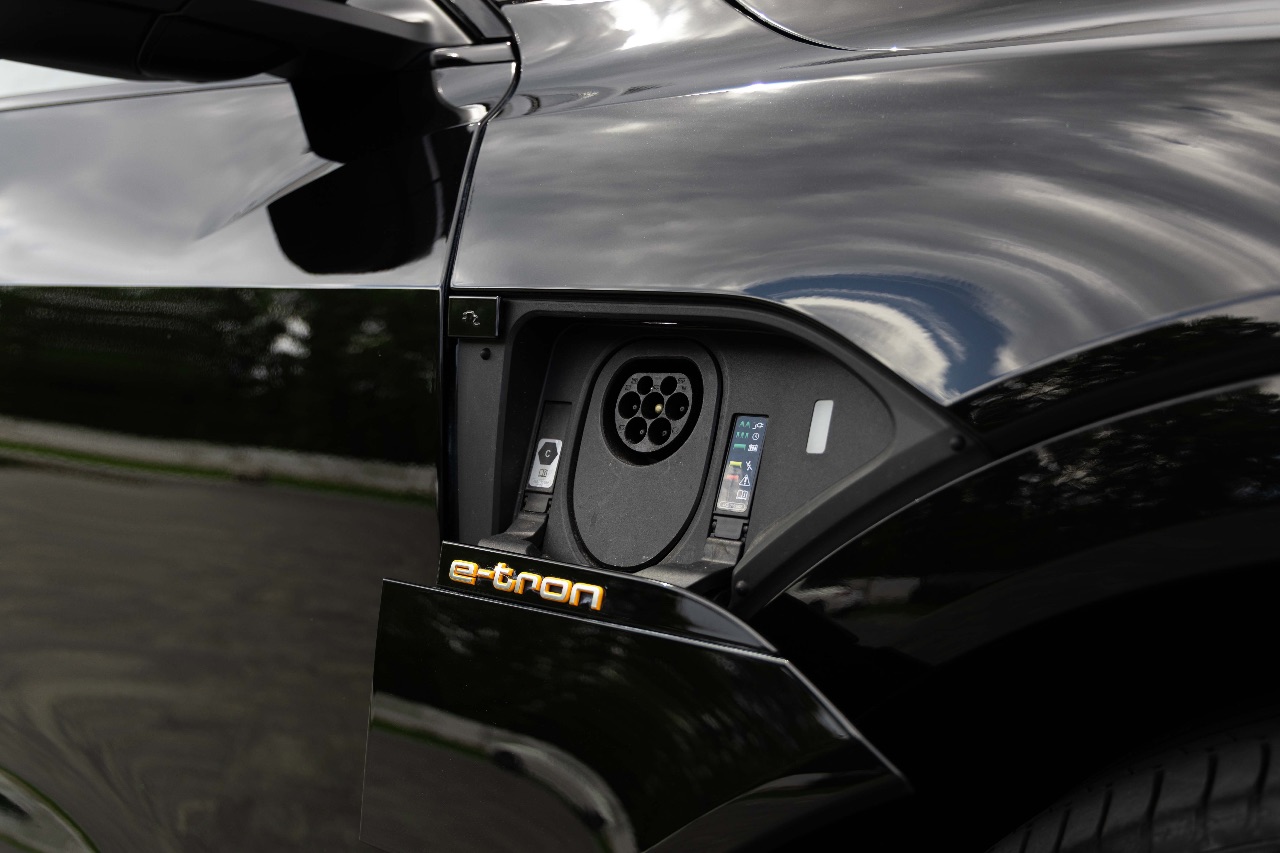 Audi e-tron Sportback - фото 7