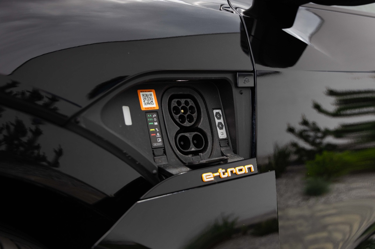 Audi e-tron Sportback - фото 15