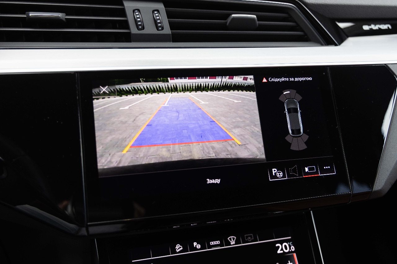 Audi e-tron Sportback - фото 31