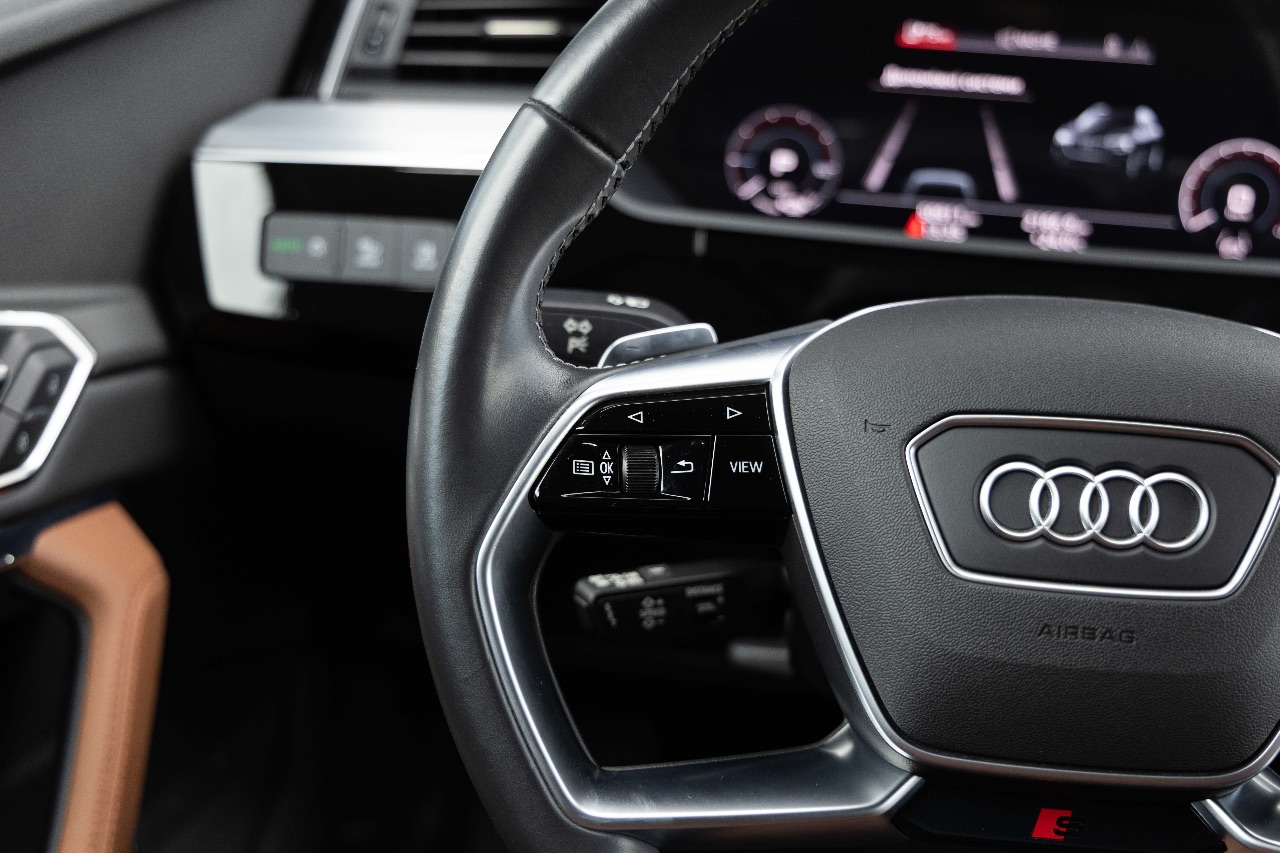 Audi e-tron Sportback - фото 20