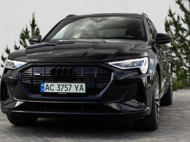 Audi e-tron Sportback - фото 5