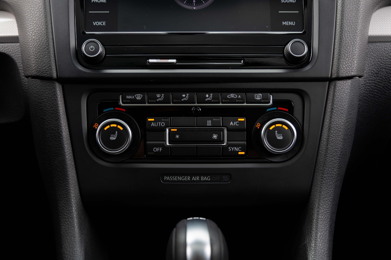 Volkswagen Golf - фото 26