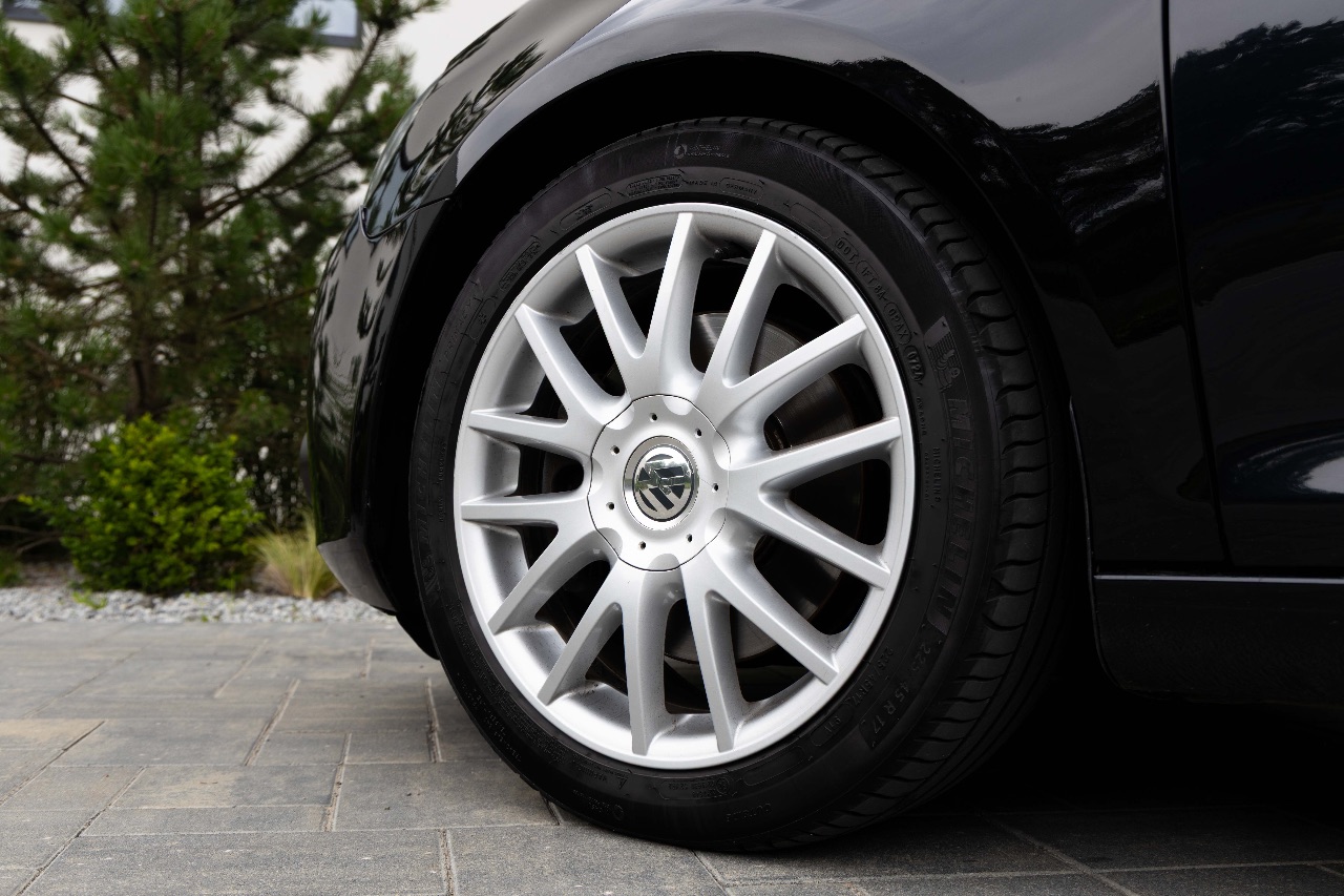 Volkswagen Golf - фото 16