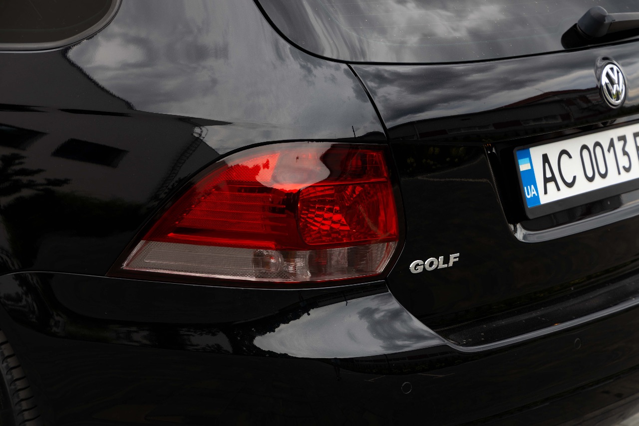 Volkswagen Golf - фото 17