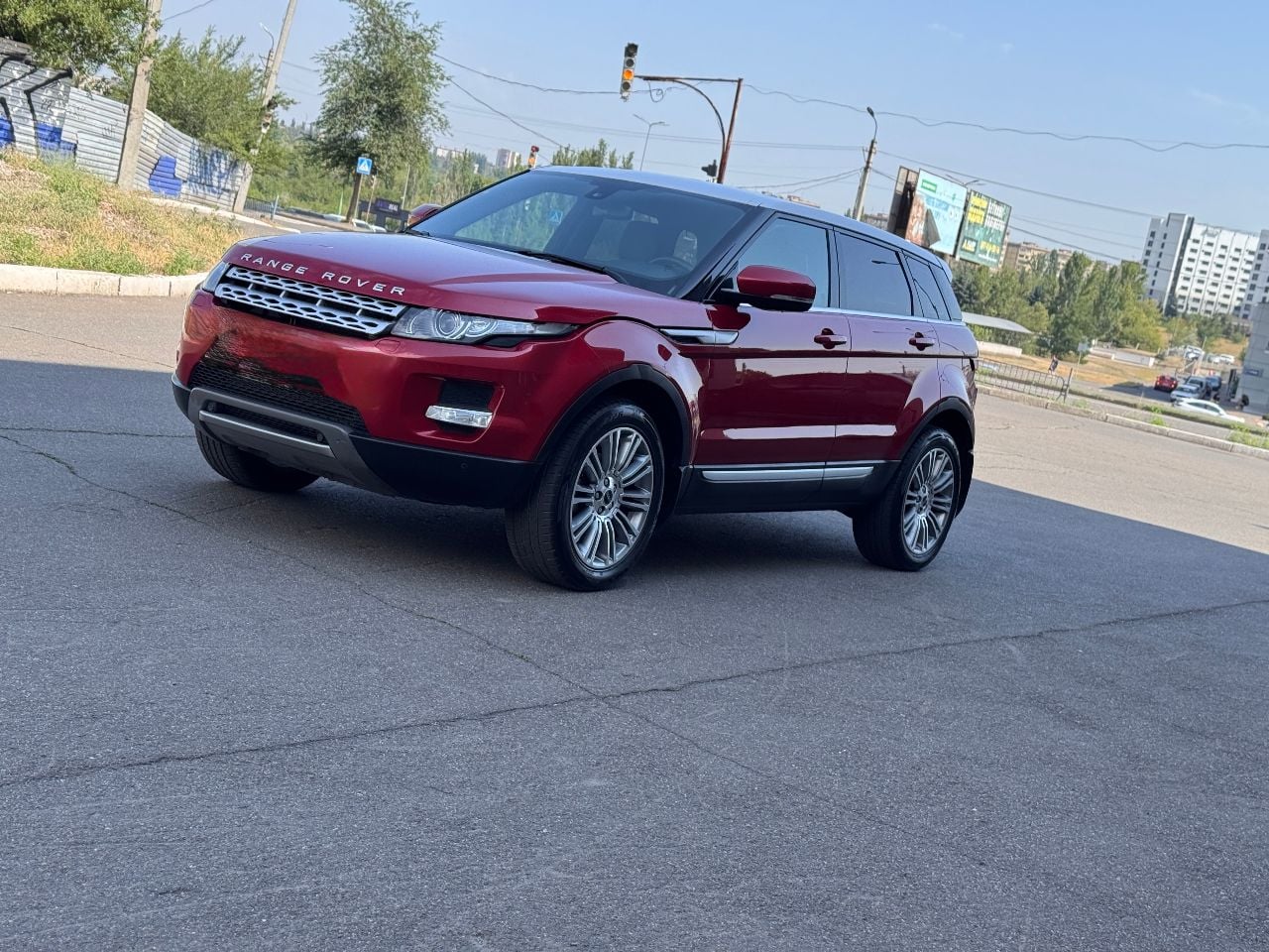 Land Rover Range Rover Evoque - фото 1