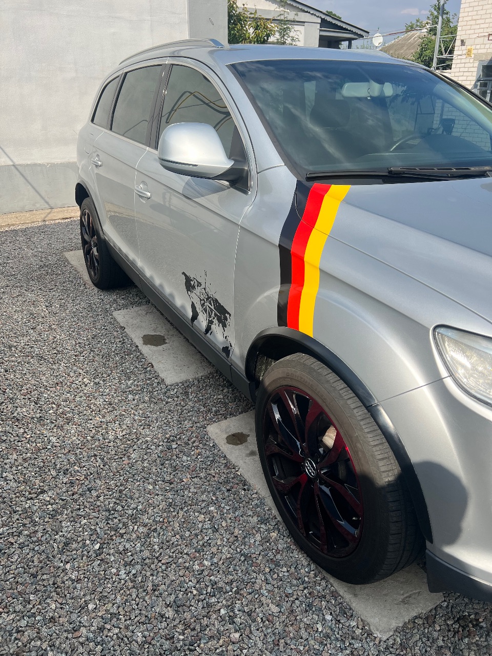 Audi Q7 - фото 8