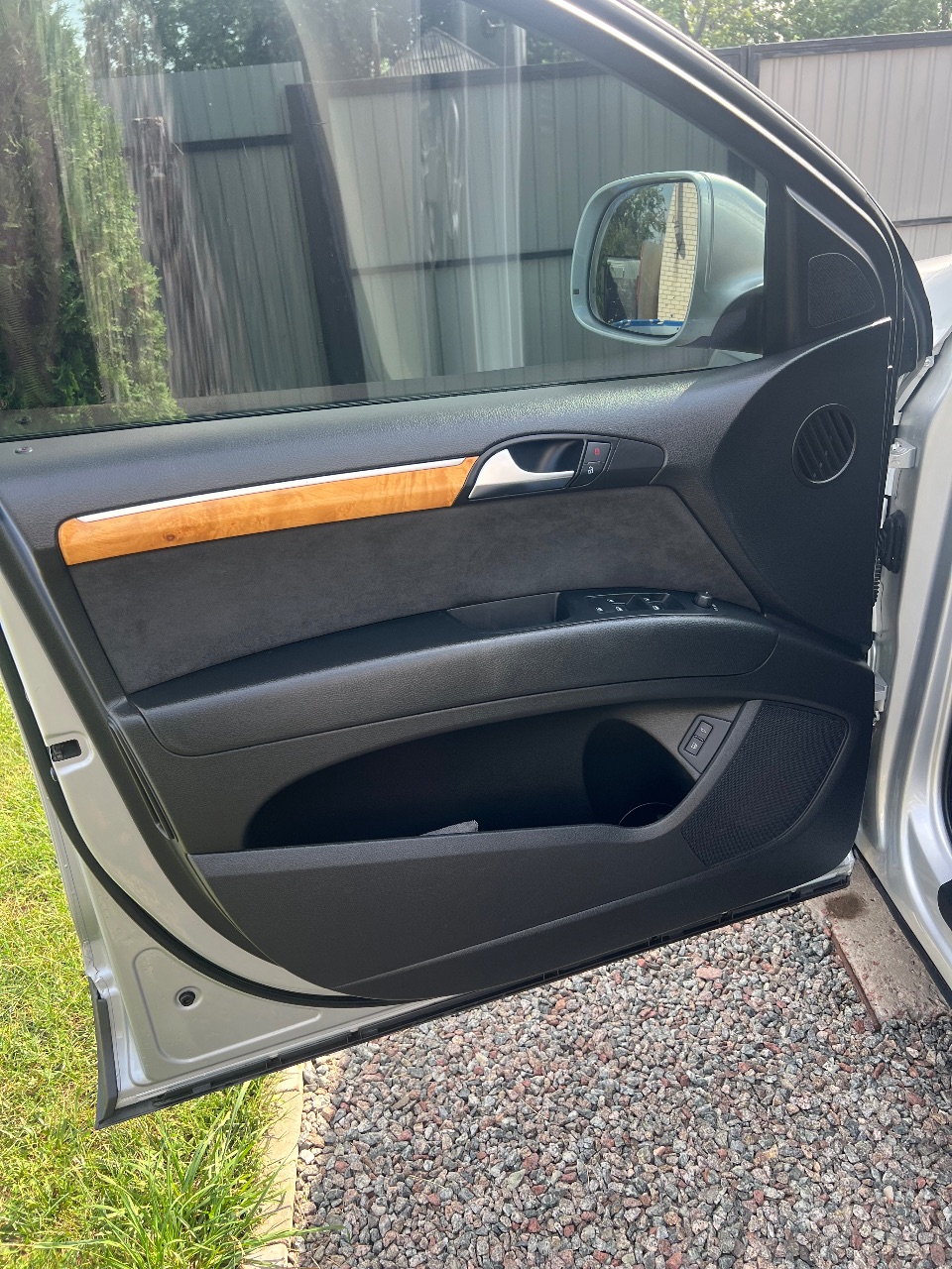 Audi Q7 - фото 10