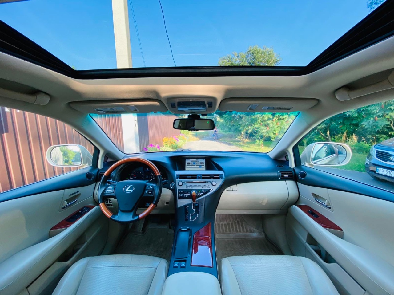 Lexus RX - фото 9