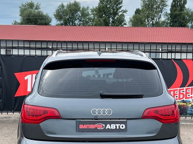 Audi Q7 - фото 4