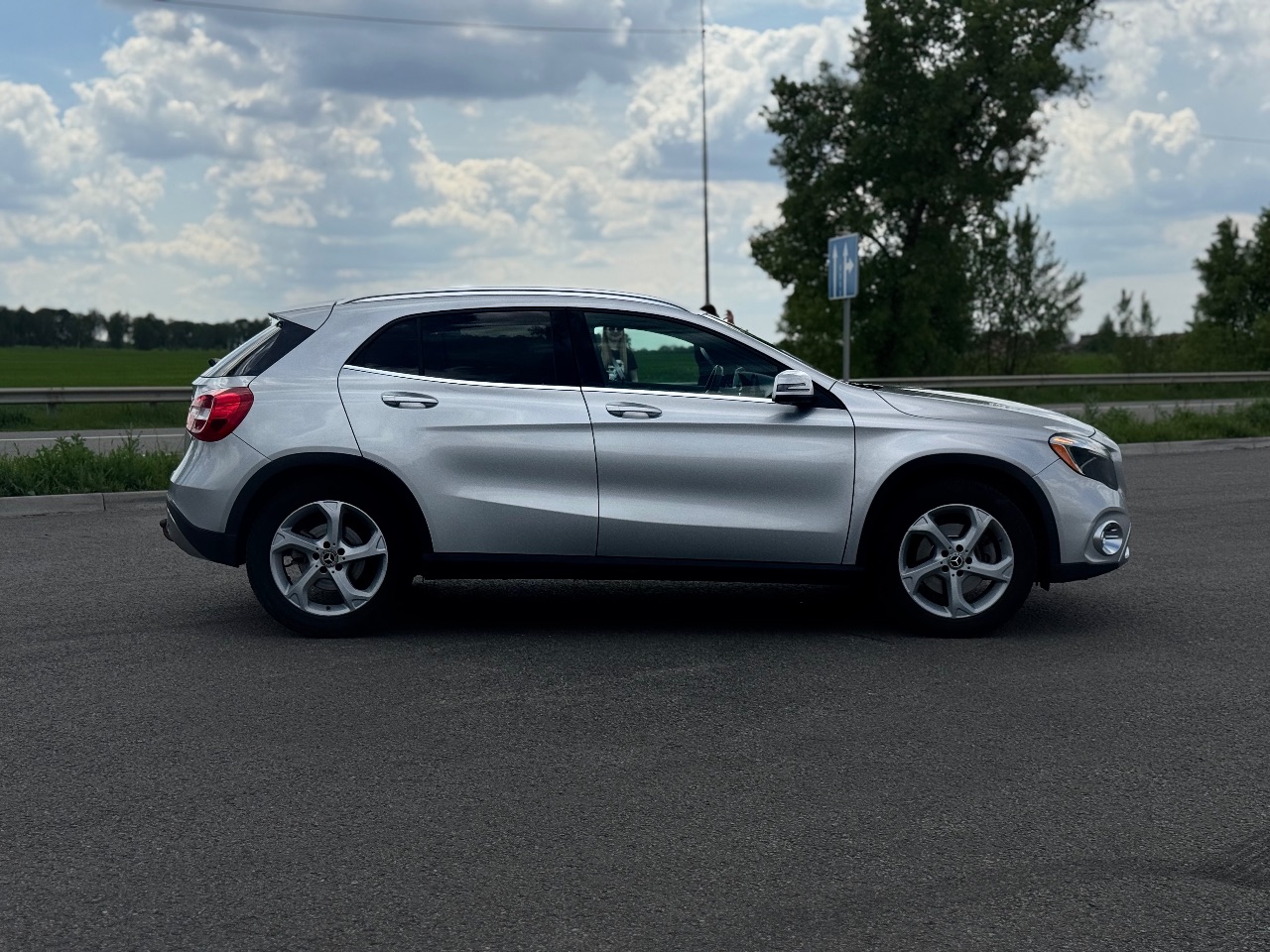 Mercedes-Benz GLA - фото 12