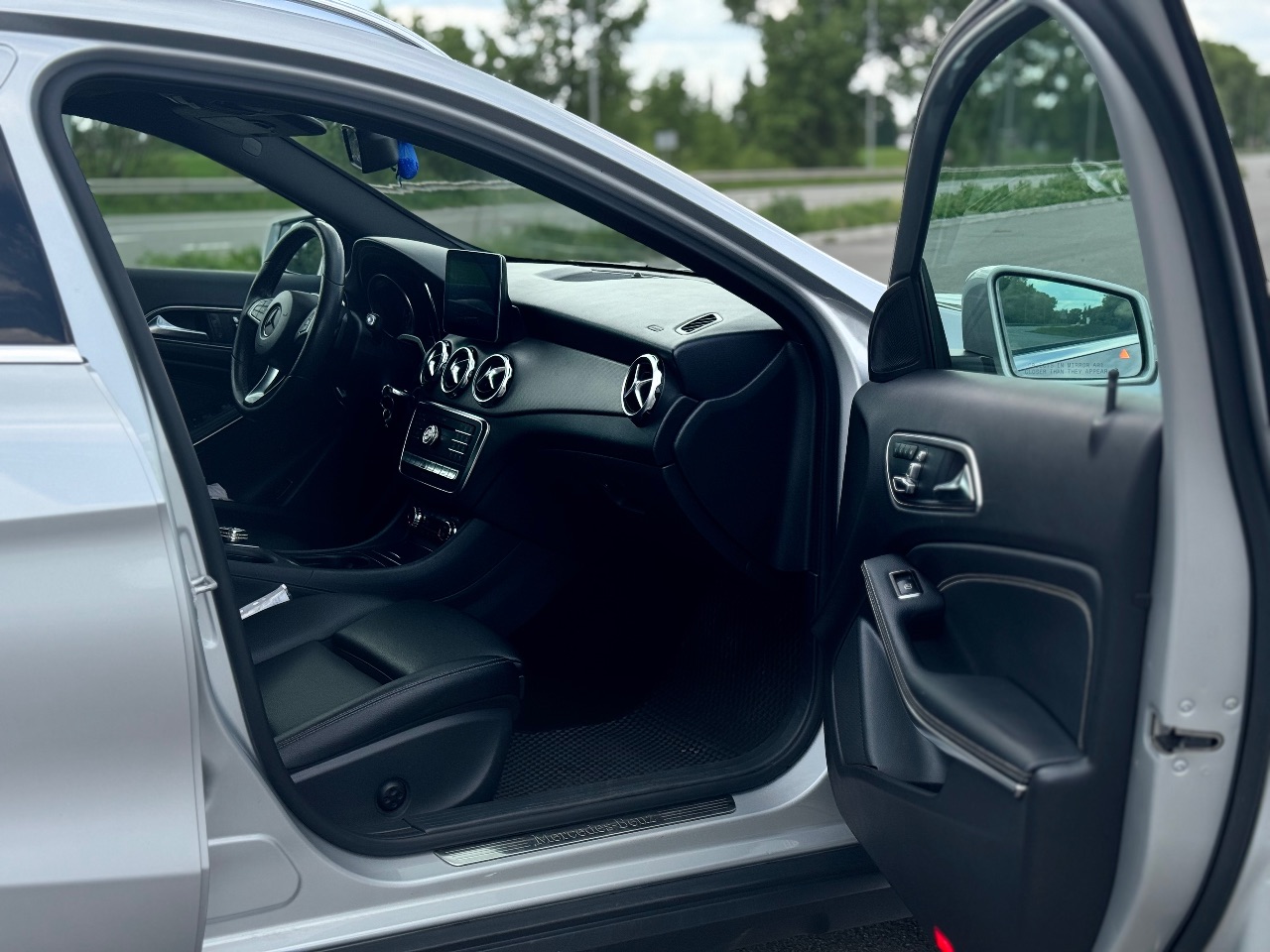 Mercedes-Benz GLA - фото 13