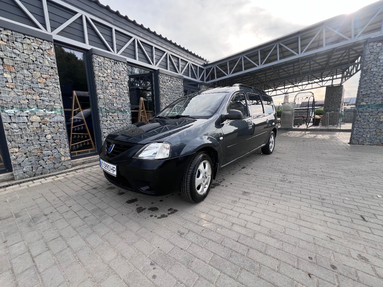 Dacia Logan - фото 7