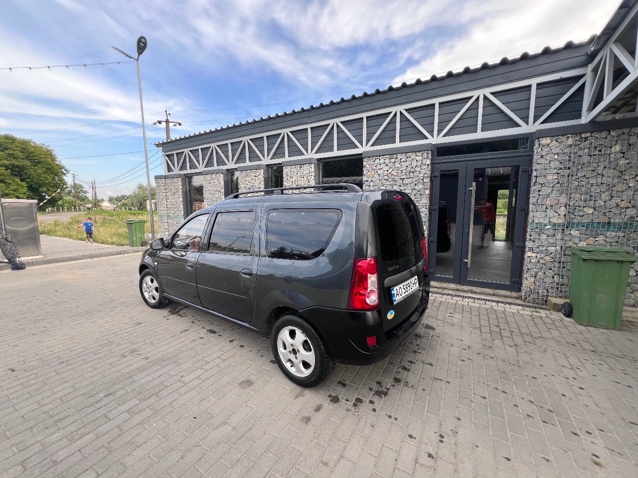 Dacia Logan - фото 10