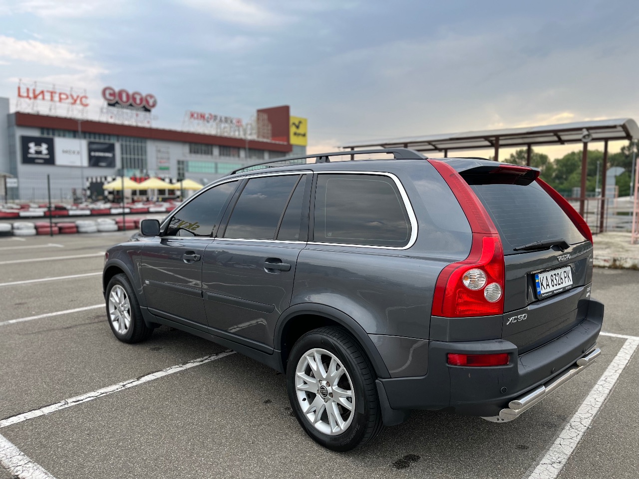 Volvo XC90 - фото 10