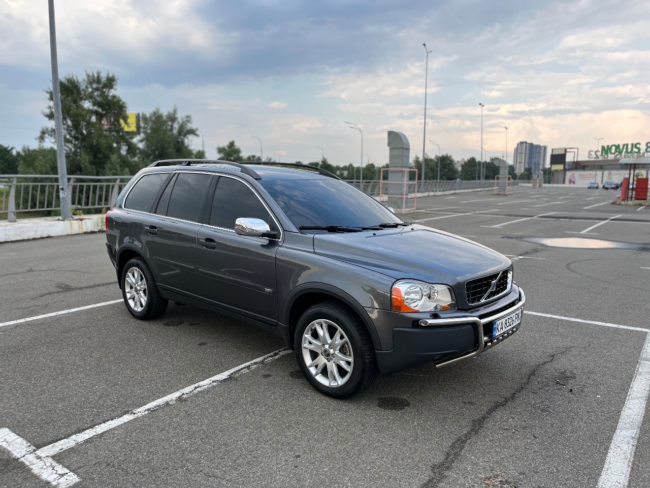 Volvo XC90 - фото 3