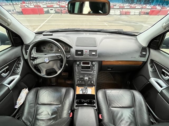 Volvo XC90 - фото 5