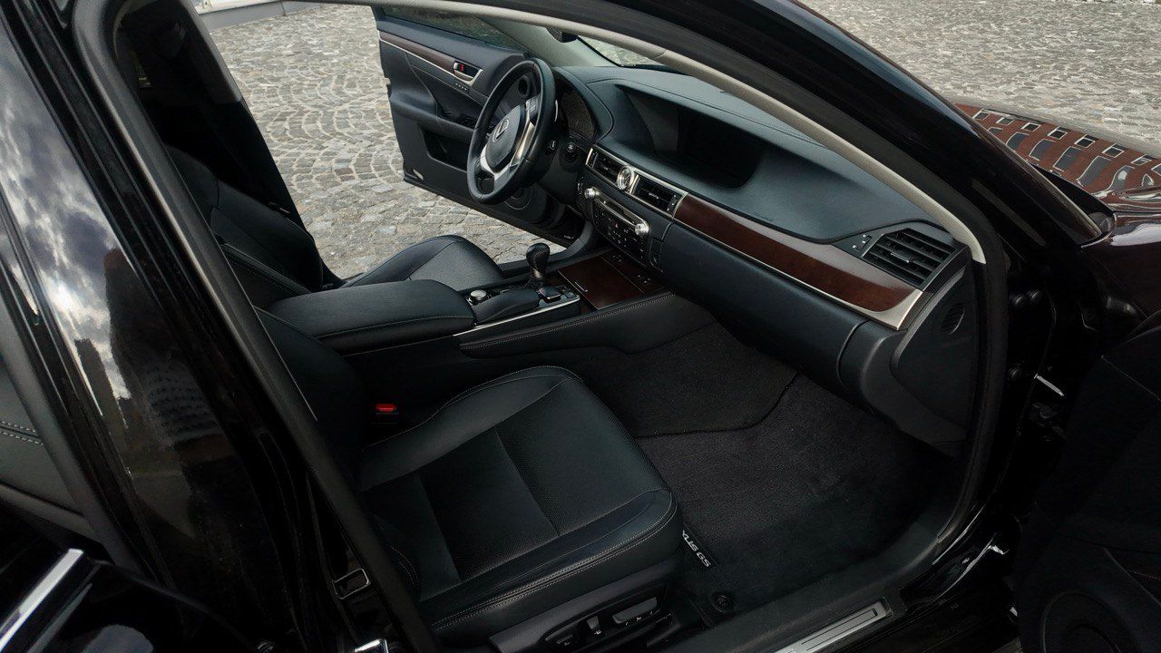 Lexus GS - фото 10