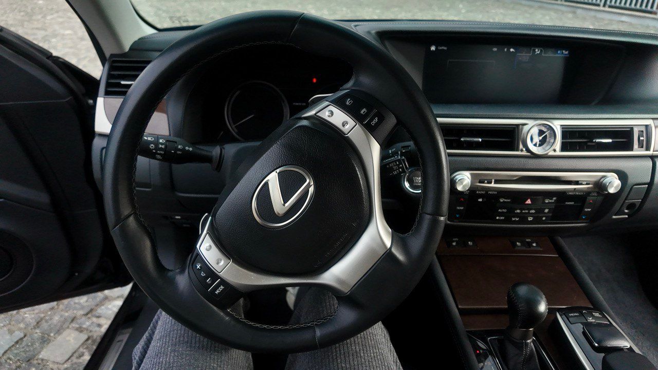 Lexus GS - фото 13