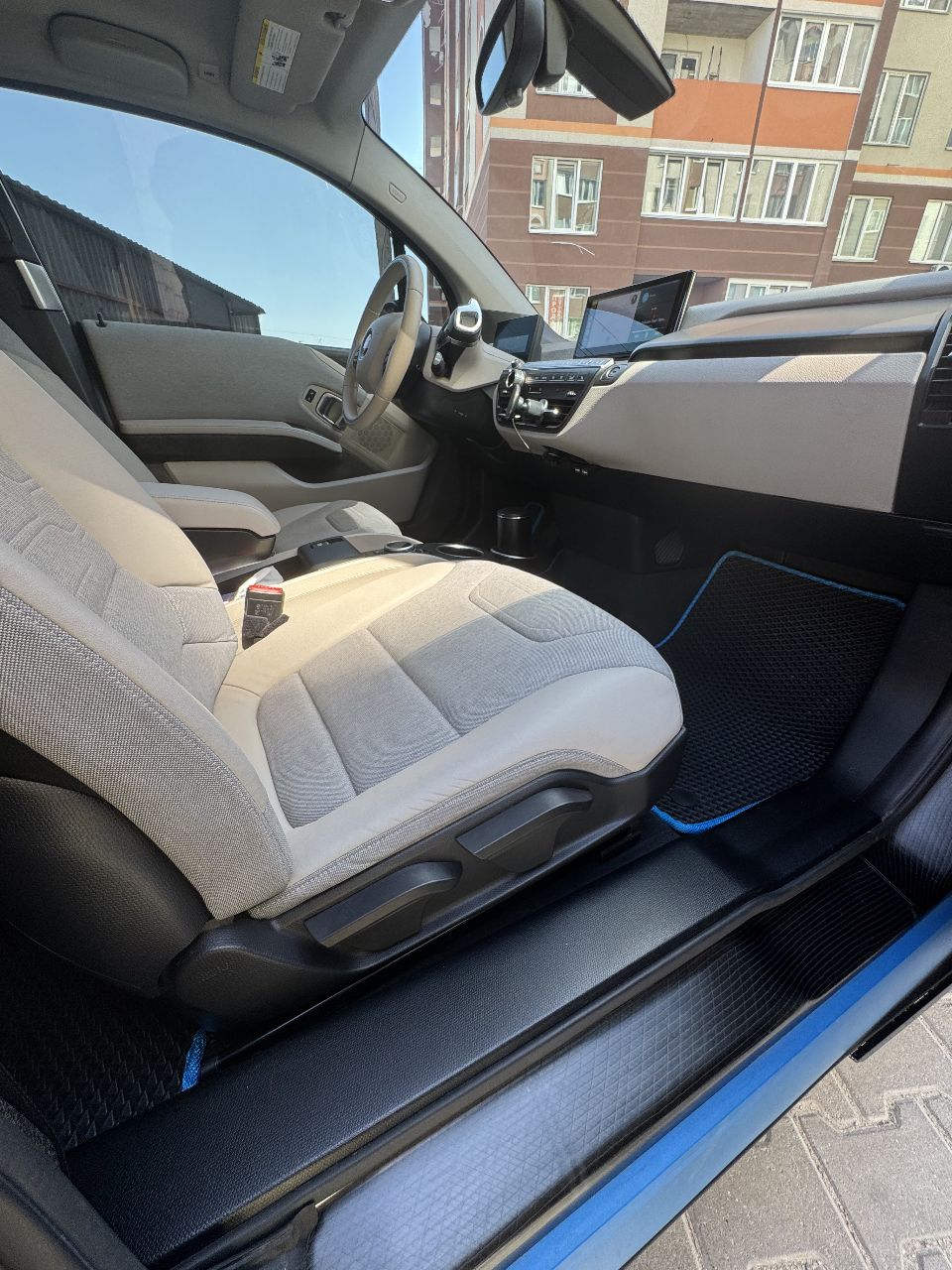 BMW i3 - фото 24