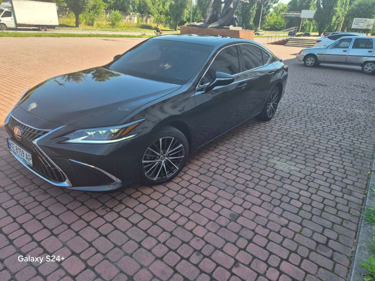 Lexus ES - фото 6