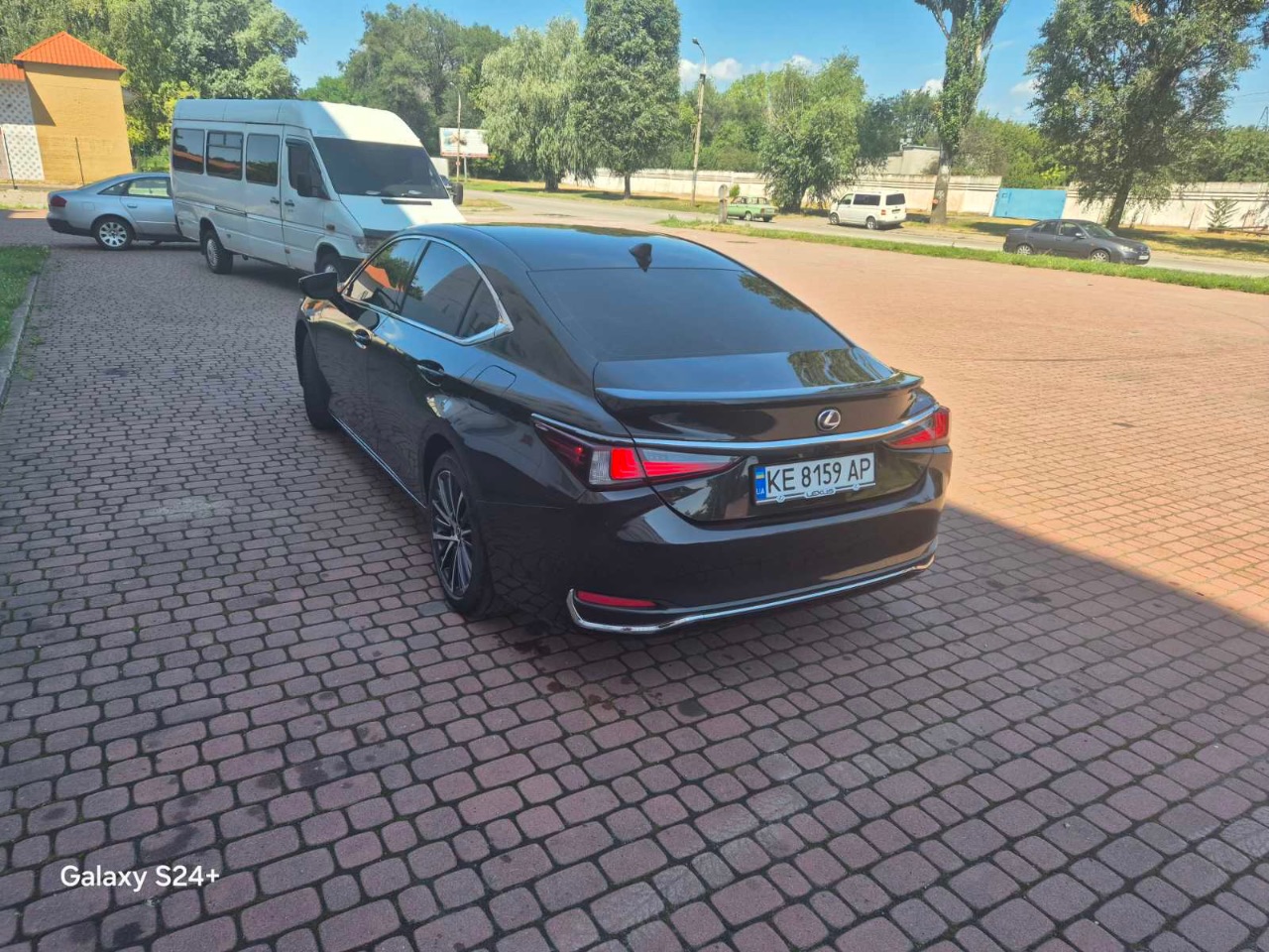 Lexus ES - фото 3