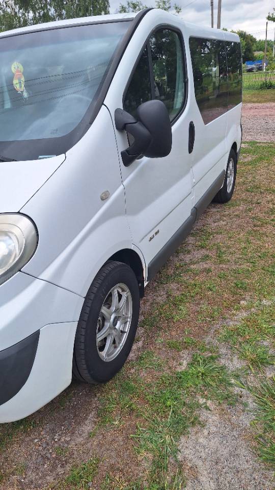 Renault Trafic - фото 1