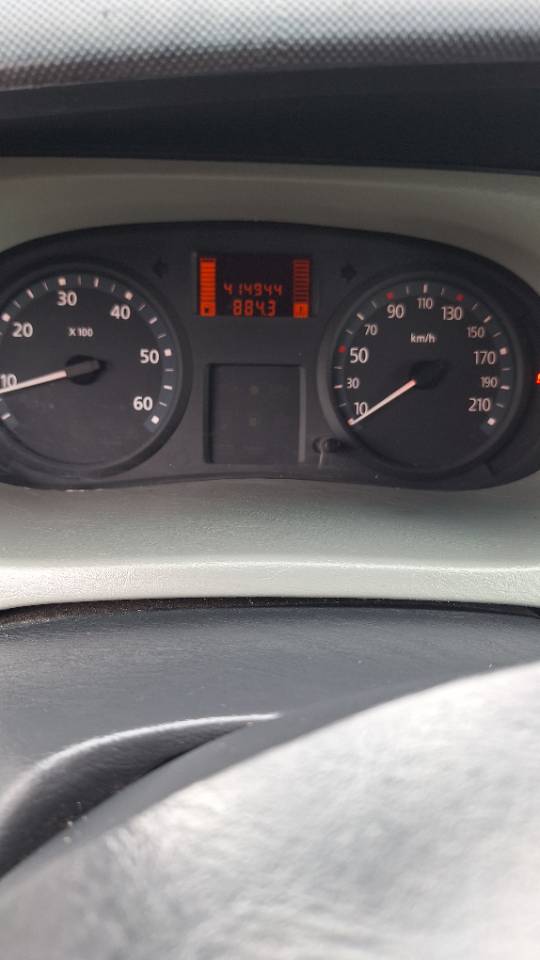 Renault Trafic - фото 15