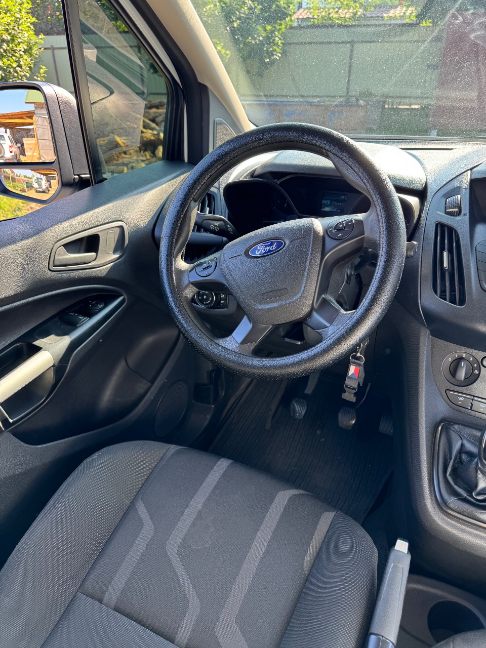 Ford Transit Connect - фото 12