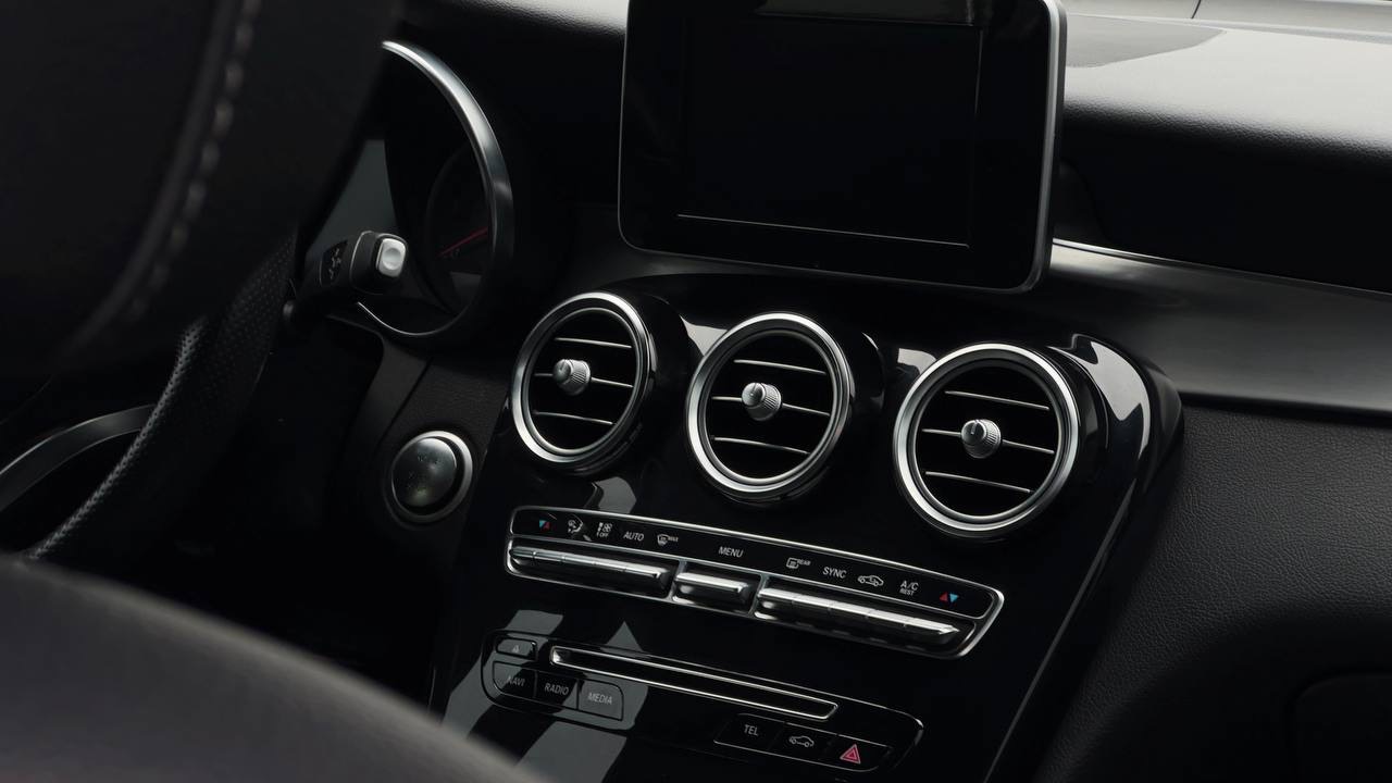 Mercedes-Benz GLC - фото 14