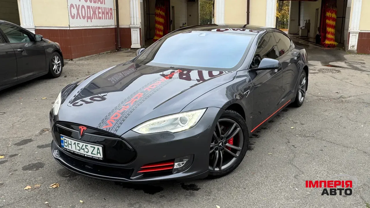 Tesla Model S - фото 2