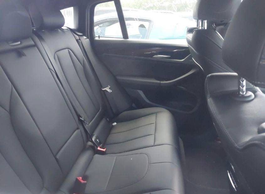 BMW X4 - фото 12