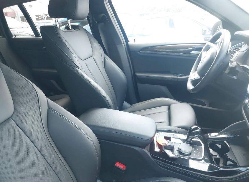 BMW X4 - фото 10