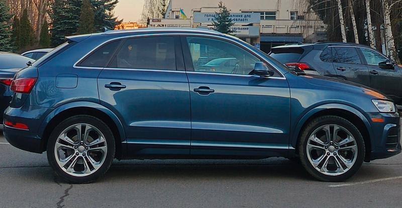 Audi Q3 - фото 4