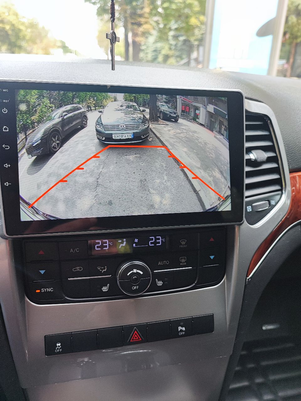 Jeep Grand Cherokee - фото 16