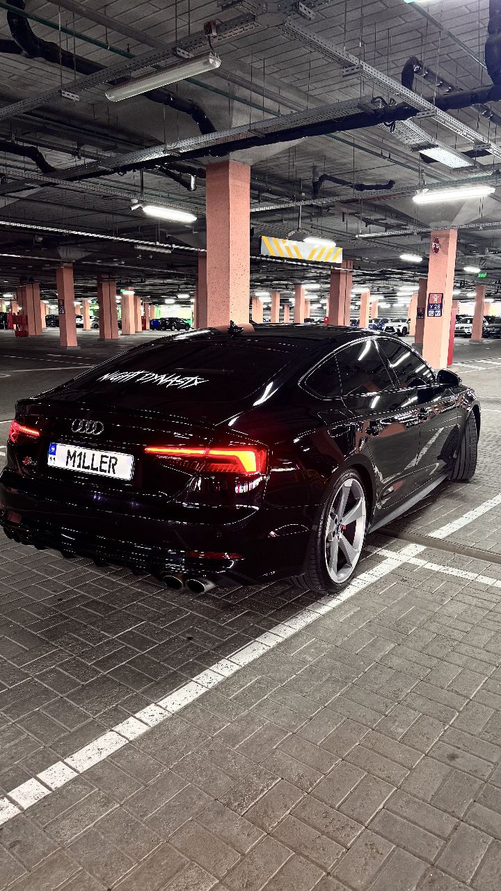 Audi S5 - фото 6