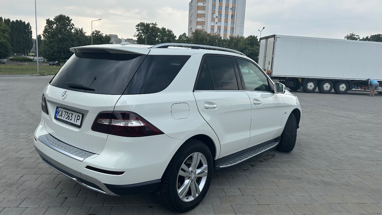 Mercedes-Benz M-Класс - фото 5