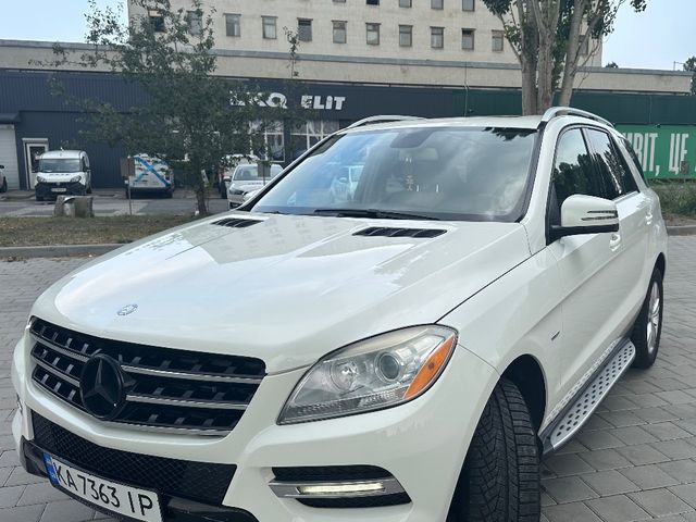 Mercedes-Benz M-Класс - зображення 1