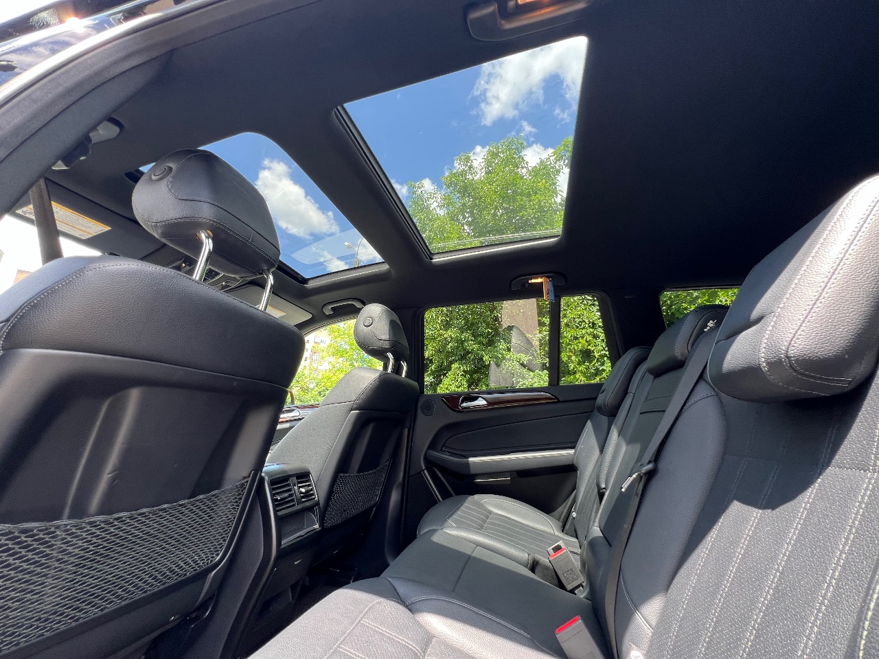 Mercedes-Benz GLS - фото 10