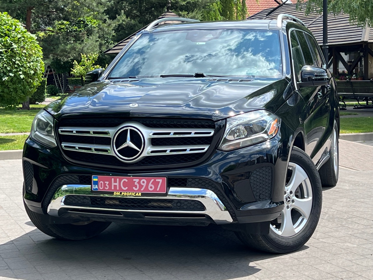 Mercedes-Benz GLS - фото 1