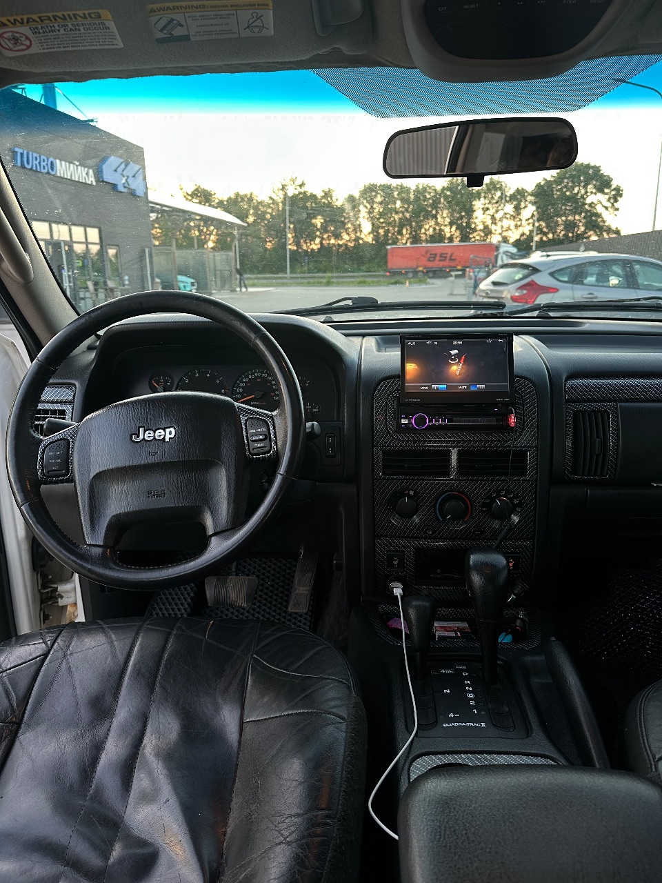 Jeep Grand Cherokee - фото 20